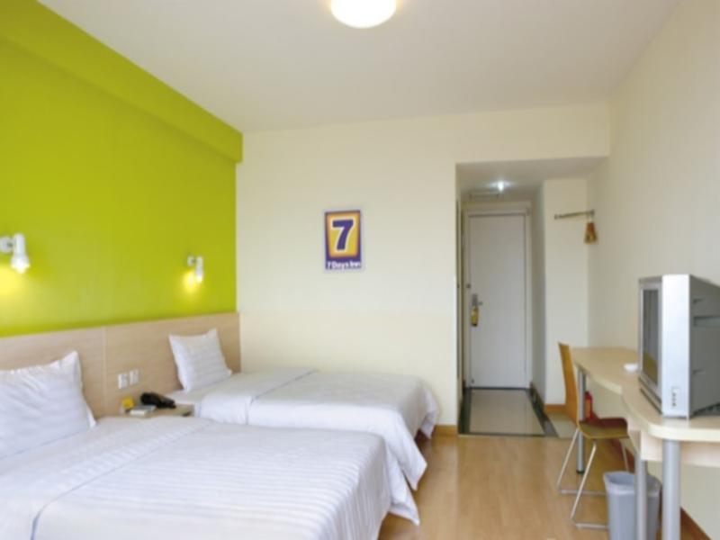 7Days Inn Guangzhou Southern Hospital Medical College Station Екстер'єр фото