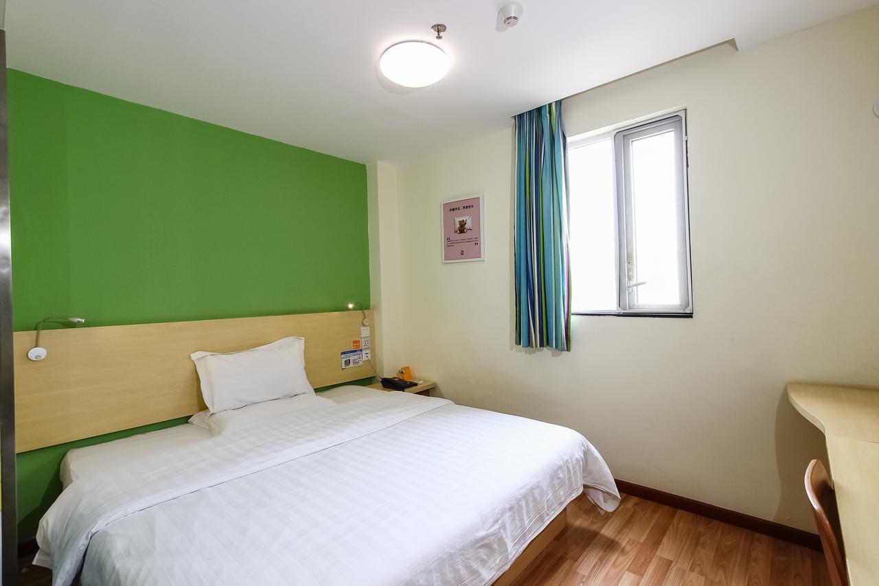 7Days Inn Guangzhou Southern Hospital Medical College Station Екстер'єр фото